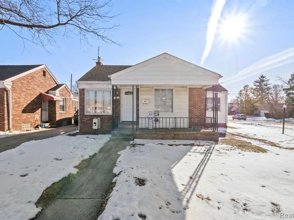 7739 Rosedale Boulevard, Allen Park, MI 48101