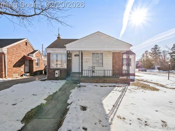 7739 Rosedale Boulevard, Allen Park, MI 48101