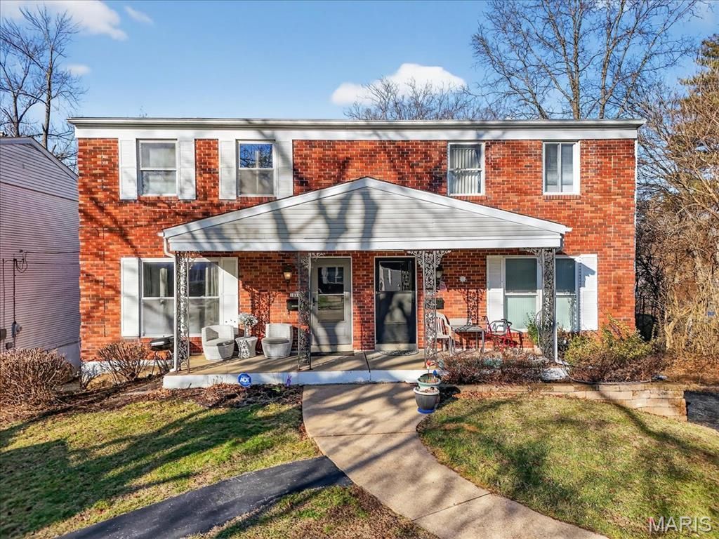 1054 Willow Brook Drive, Saint Louis, MO 63146 Main Photo