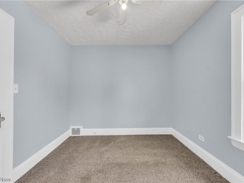 10302 Parkview Avenue, Unit 2/UP, Garfield Heights, OH 44125 Photo 12