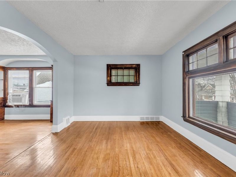 10302 Parkview Avenue, Unit 2/UP, Garfield Heights, OH 44125 Photo 3