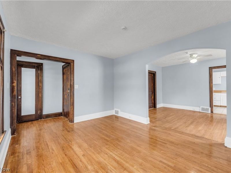 10302 Parkview Avenue, Unit 2/UP, Garfield Heights, OH 44125 Photo 4