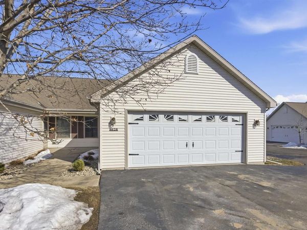 802 SUNRIDGE COURT, Unit B, Waupaca, WI 54981