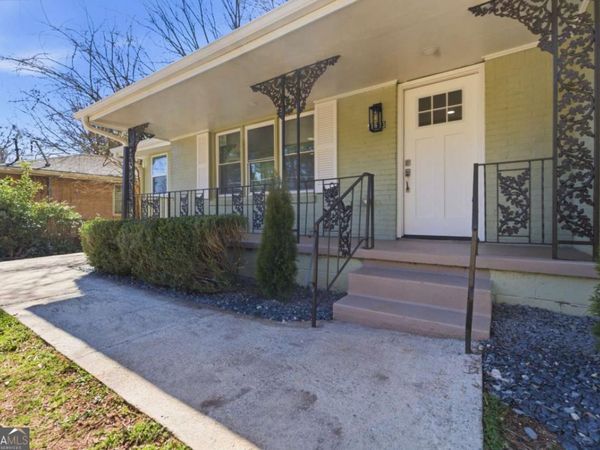 1903 S Columbia Place, Decatur, GA 30032