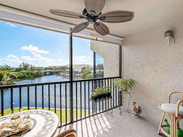 7 Royal Palm Way, Unit 507, Boca Raton, FL 33432