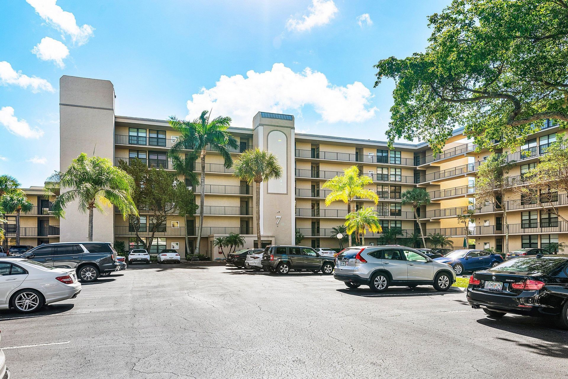 7 Royal Palm Way, Unit 507, Boca Raton, FL 33432 Photo