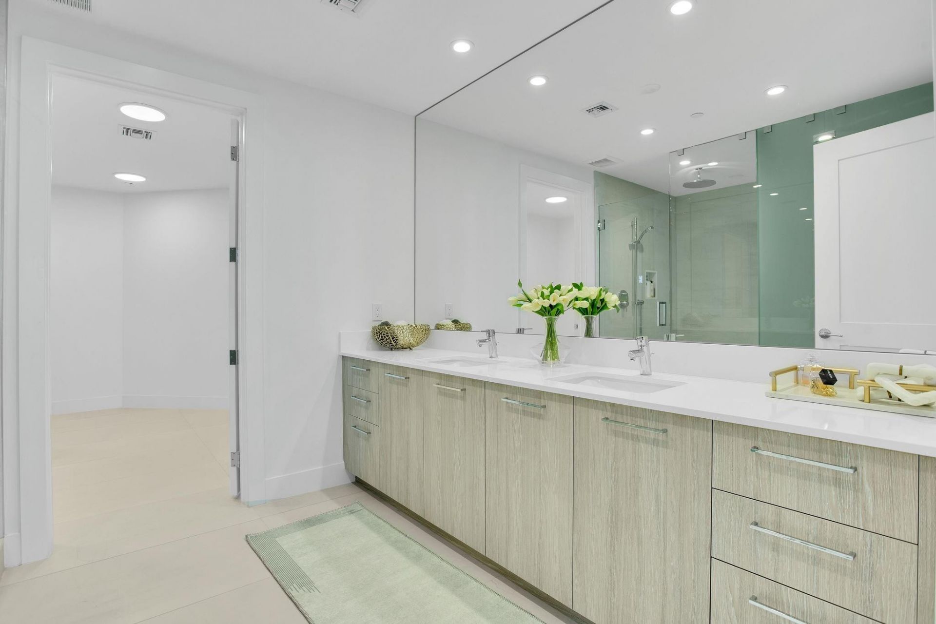 153 N Seabreeze Boulevard, Unit S-2205, Fort Lauderdale, FL 33304 Photo