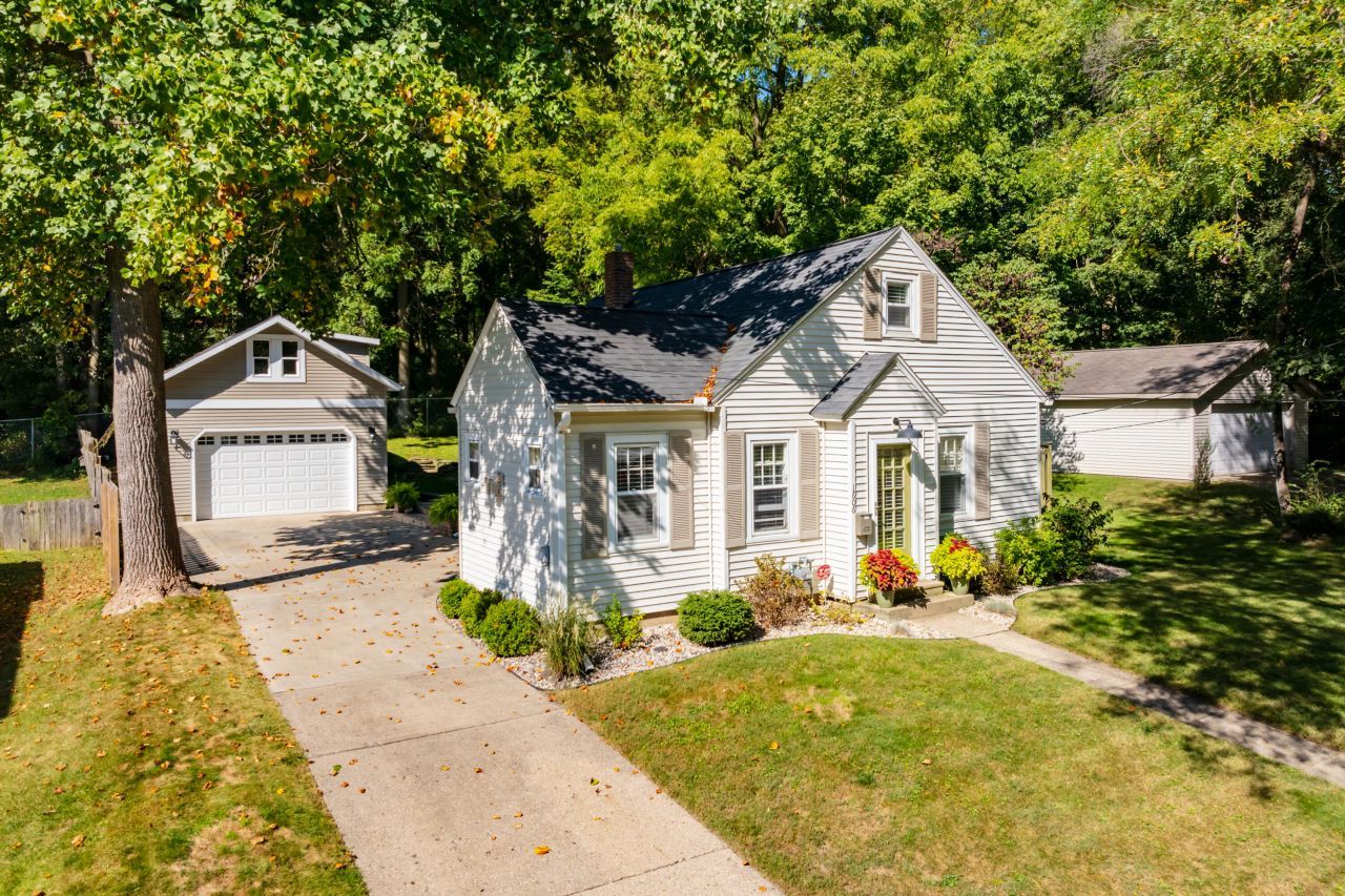 1606 Merrill Street, Kalamazoo, MI 49008 Main Photo