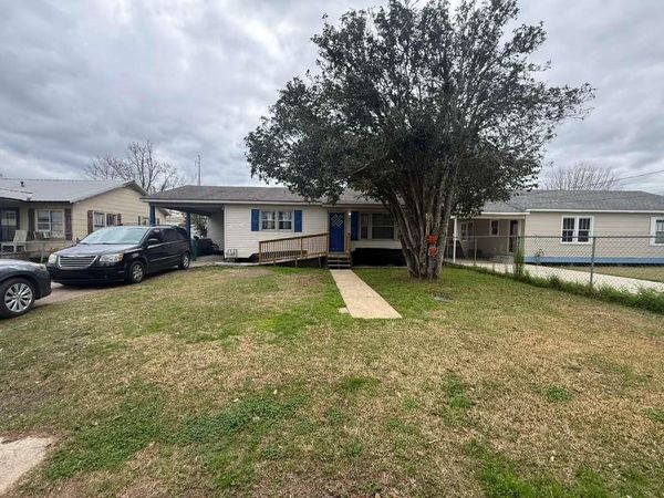 1311 HENRY Street, Opelousas, LA 70570