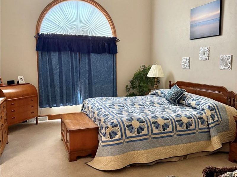 49281 Eagle Drive, East Liverpool, OH 43920 Photo 12