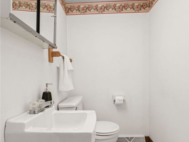 2030-2032 11th Street, Cuyahoga Falls, OH 44221 Photo 13