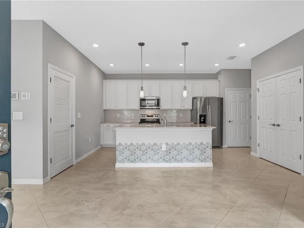 1141 S Town And River DR, FORT MYERS, FL 33919
