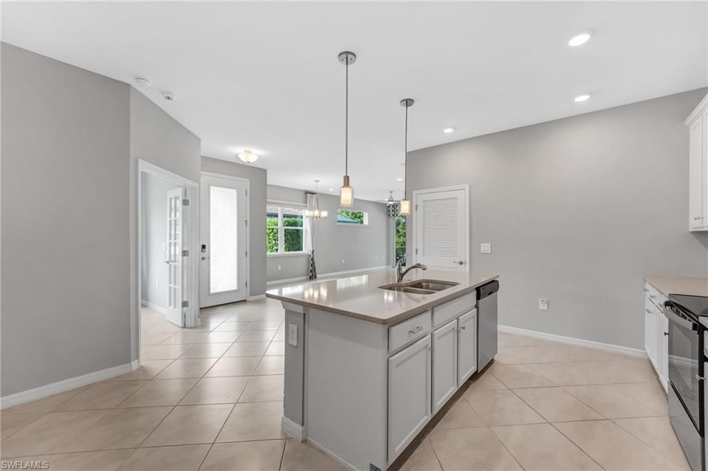 1141 S Town And River Dr, Fort Myers, FL 33919 Photo