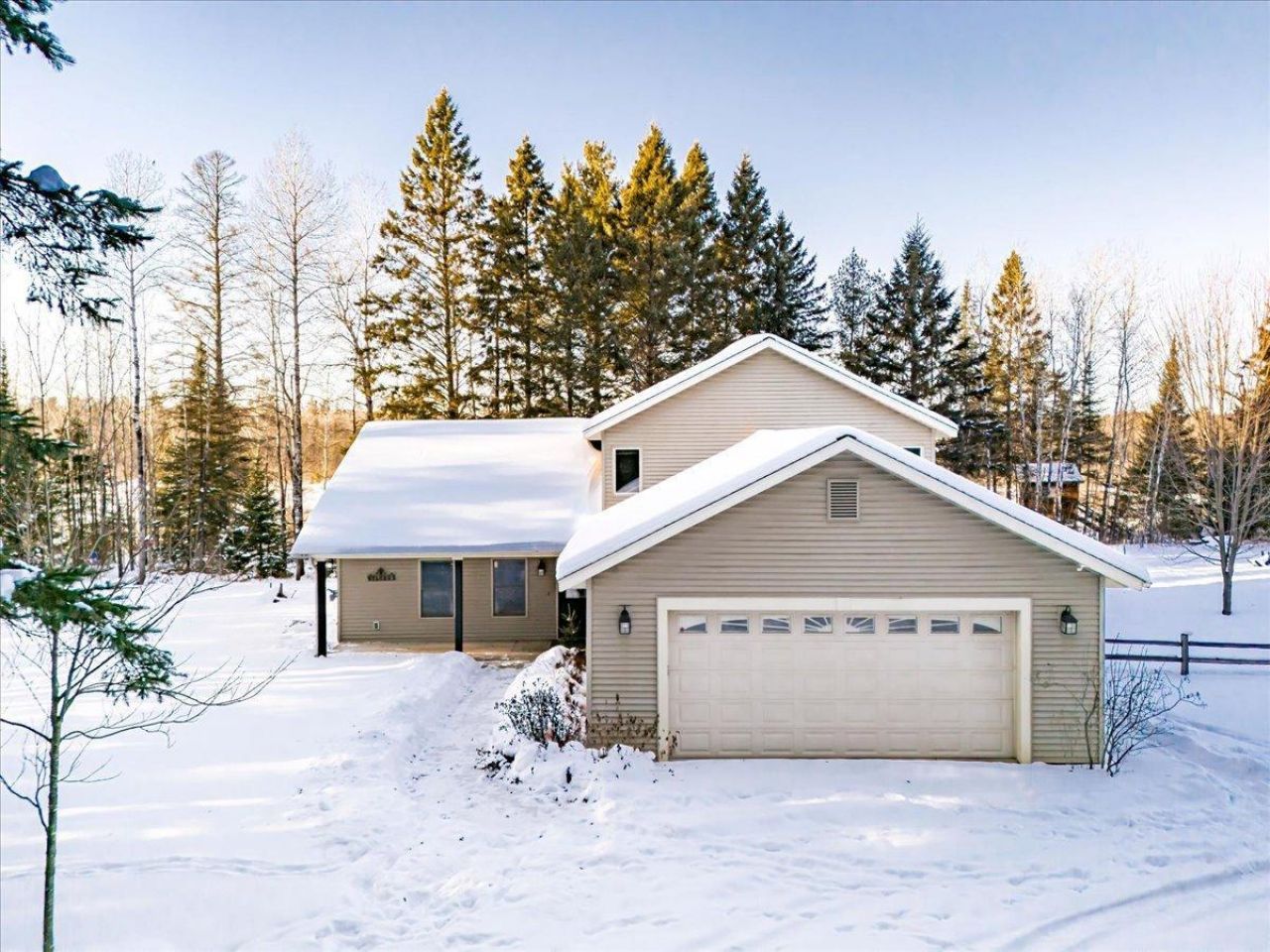 1187 W Lawrence Road, Cloquet, MN 55720 Main Photo