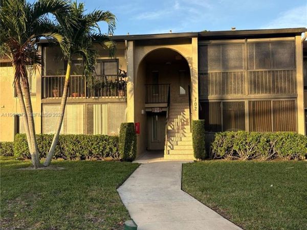 702 Sunny Pine Way , Unit A1, Green Acres, FL 33415