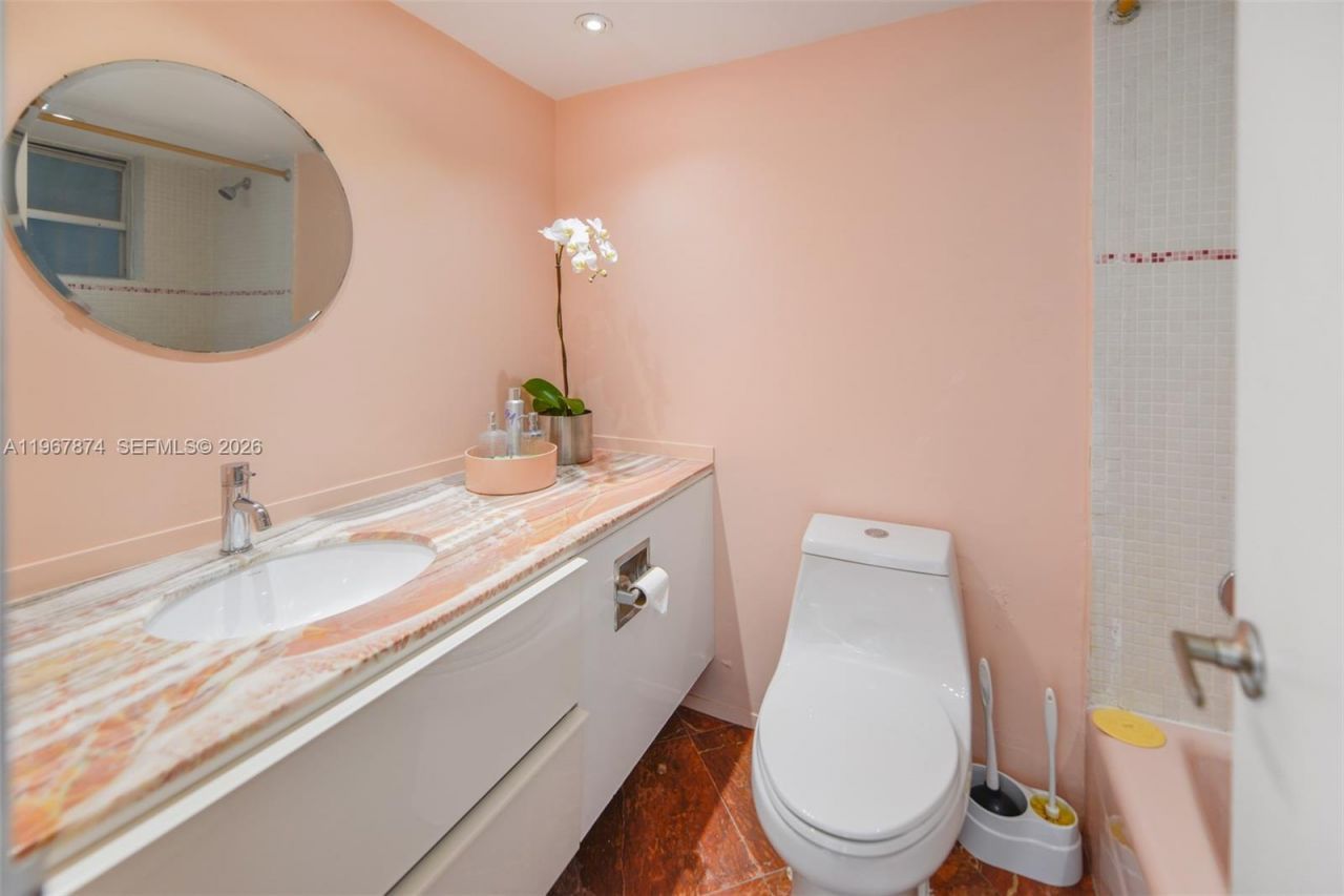 8000 Harding Ave , Unit 4B, Miami Beach, FL 33141 Photo