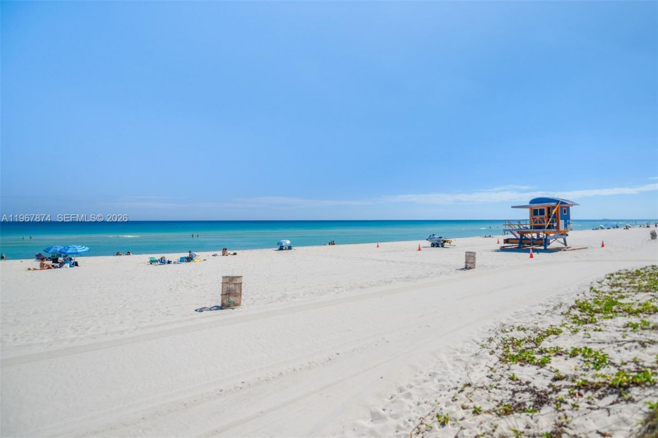 8000 Harding Ave , Unit 4B, Miami Beach, FL 33141 Photo