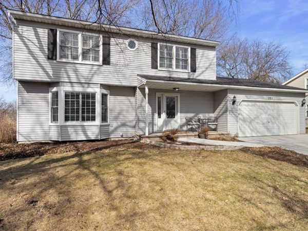 321 Carriage Hill Road, Naperville, IL 60565