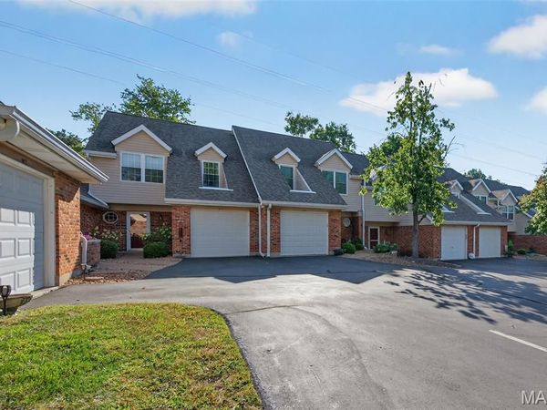 1019 Pocono Trail, Ballwin, MO 63021