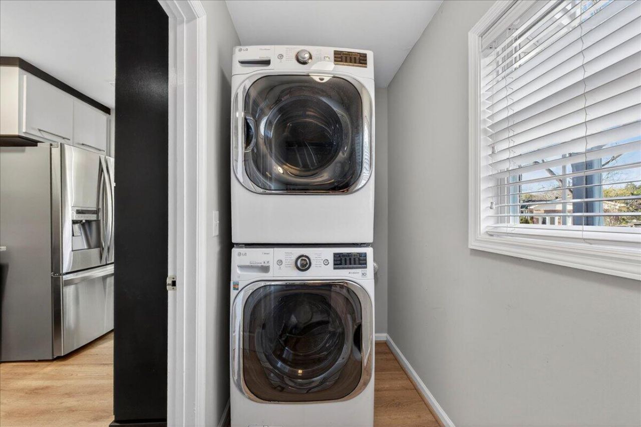 1102 Ansel Drive Photo 23