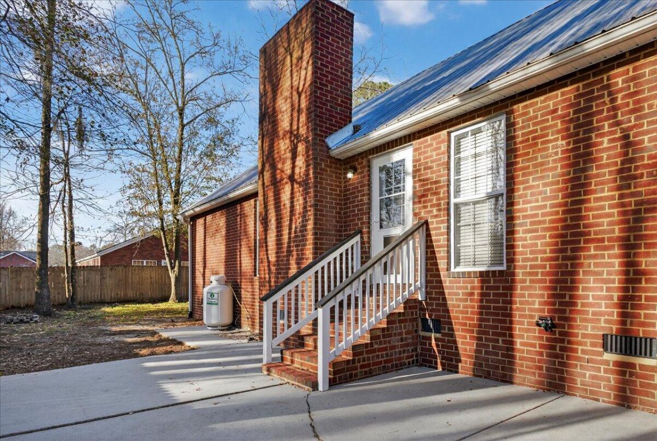 1102 Ansel Drive Photo 32