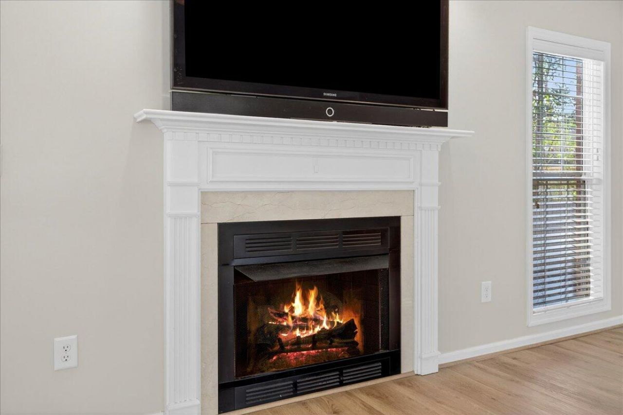 1102 Ansel Drive Photo 7