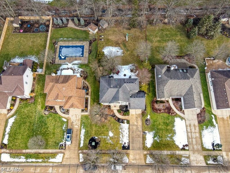 28580 Glen Hollow Lane, Olmsted Township, OH 44138 Photo 48