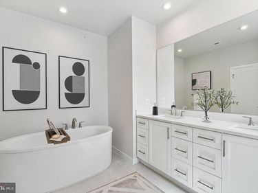 22091 MIDMOORE DRIVE, ASHBURN, VA 20148