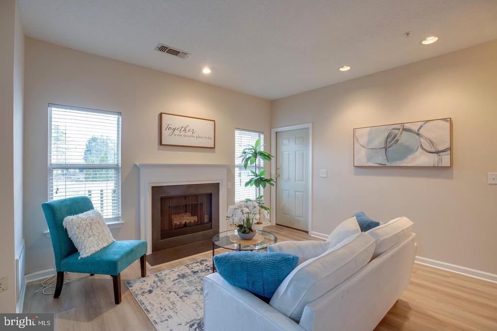 14301 Grape Holly Grove, Unit 23, Centreville, VA 20121 Main Photo