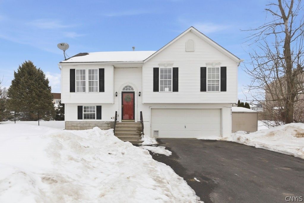 9391 Jacob Lane, Brewerton, NY 13029 Main Photo