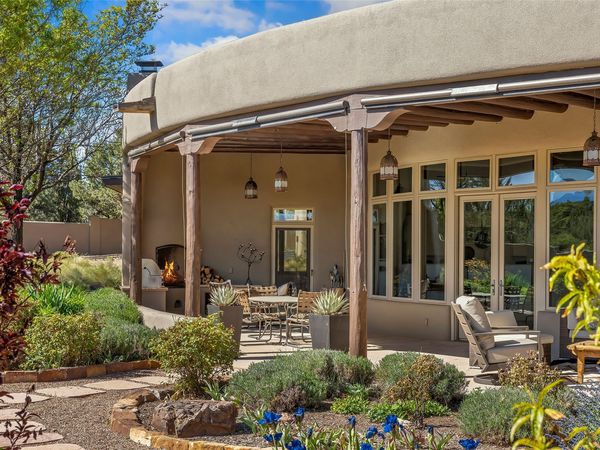 19 Falling Star Circle, Santa Fe, NM 87506