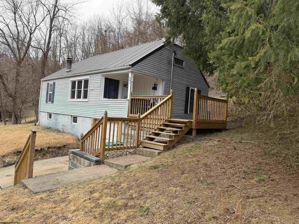 201 Winding Way, Clarksburg, WV 26301