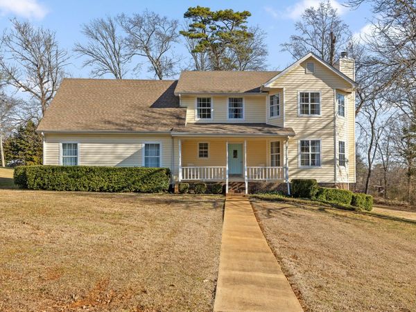 7701 Diamondhead Drive, Ooltewah, TN 37363