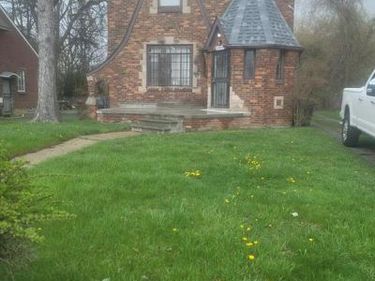 13360 Hartwell Street, Detroit, MI 48227