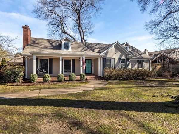 500 COLONIAL RD, Memphis, TN 38117