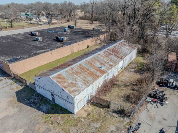 2536 ELVIS PRESLEY BLVD, Memphis, TN 38106