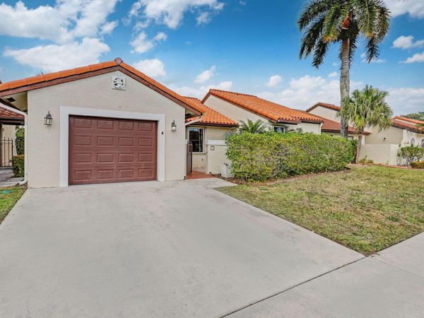 17 Columbia Court, Deerfield Beach, FL 33442