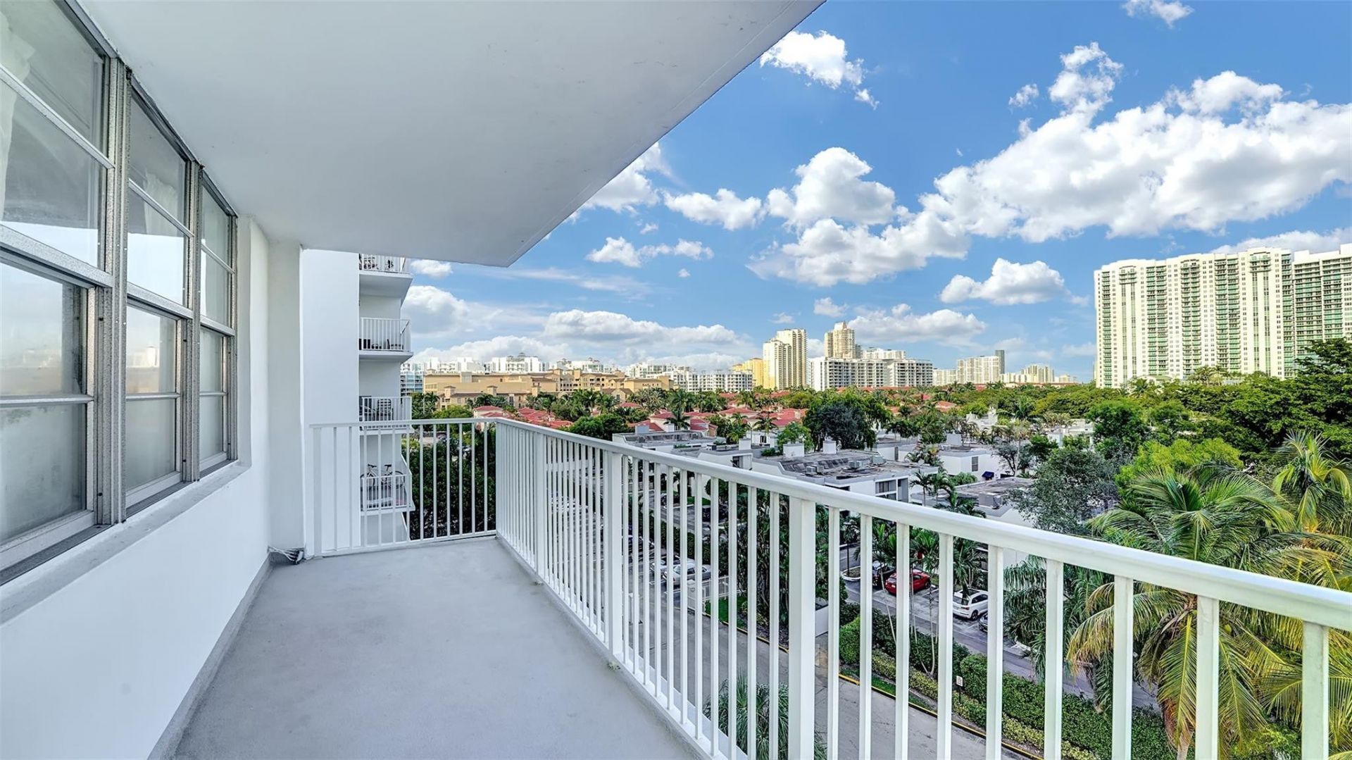 2851 NE 183rd Street, Unit 617, Aventura, FL 33160 Photo