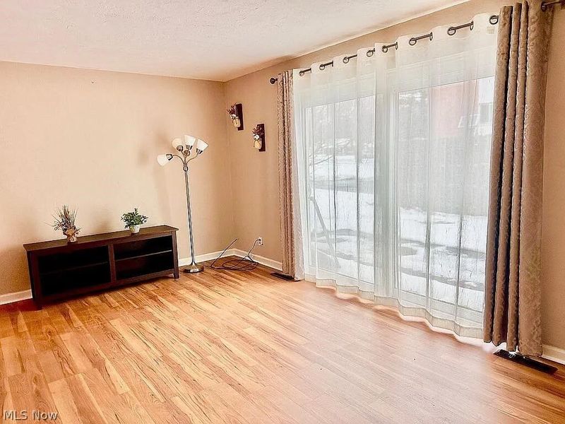 101 Chatham Way, Unit 101A, Cleveland, OH 44124 Photo 2