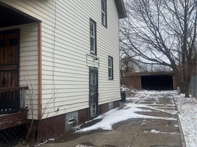 4149 E 139th Street, Cleveland, OH 44105 Photo 2