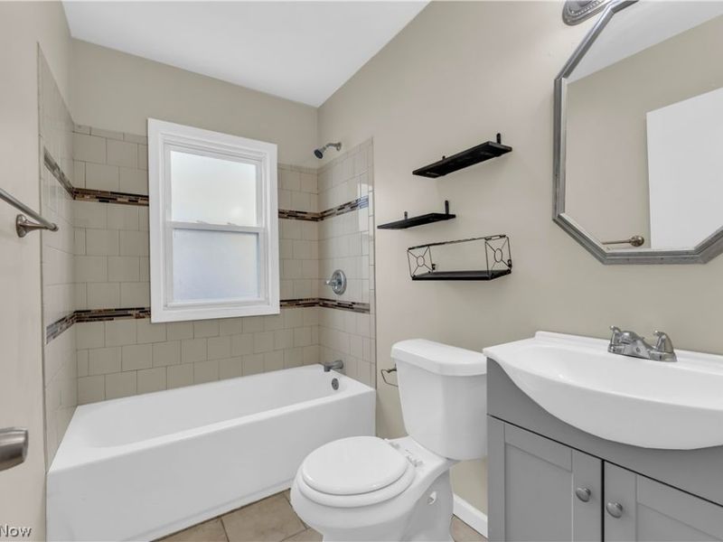 12918 Eastwood Boulevard, Garfield Heights, OH 44125 Photo 20