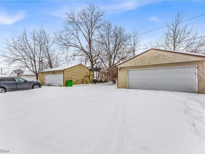 12918 Eastwood Boulevard, Garfield Heights, OH 44125 Photo 25