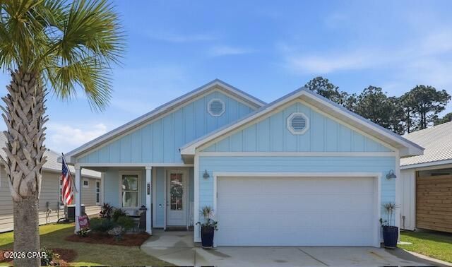 8437 Warner Place, Panama City, FL 32408 Main Photo