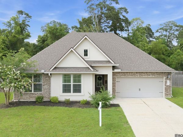 8875 Tatler St, Denham Springs, LA 70706