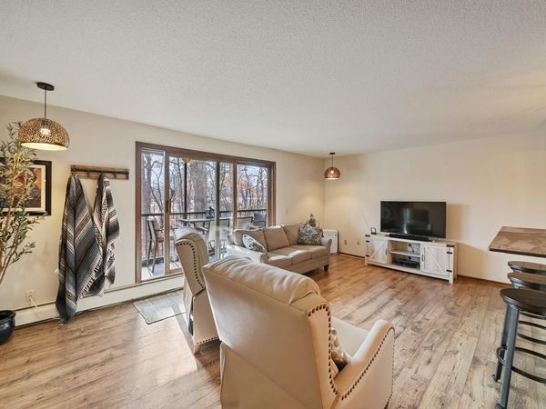 260 Westview Drive, Unit 213, West Saint Paul, MN 55118