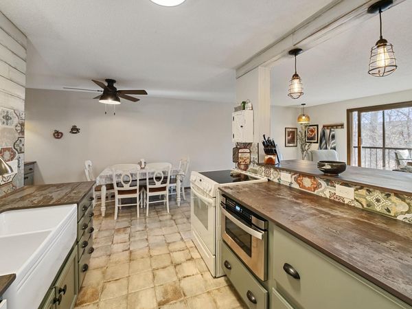 260 Westview Drive, Unit 213, West Saint Paul, MN 55118