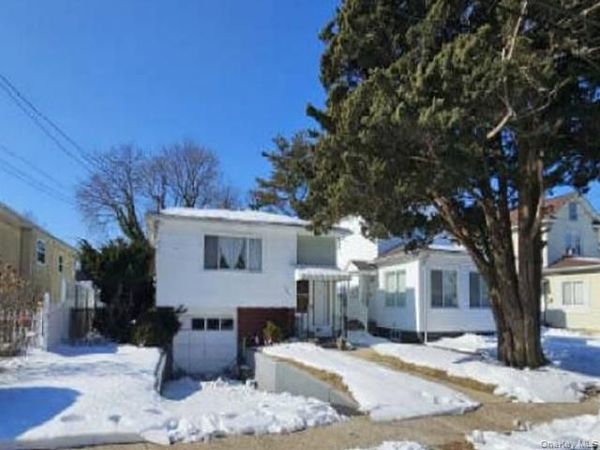 155 Rhodes Avenue , Hempstead, NY 11550