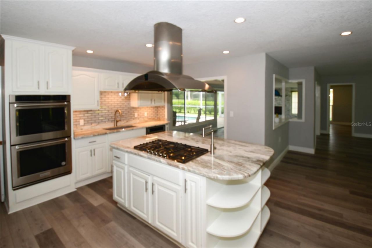 6690 Burning Tree Drive, Seminole, FL 33777 Photo