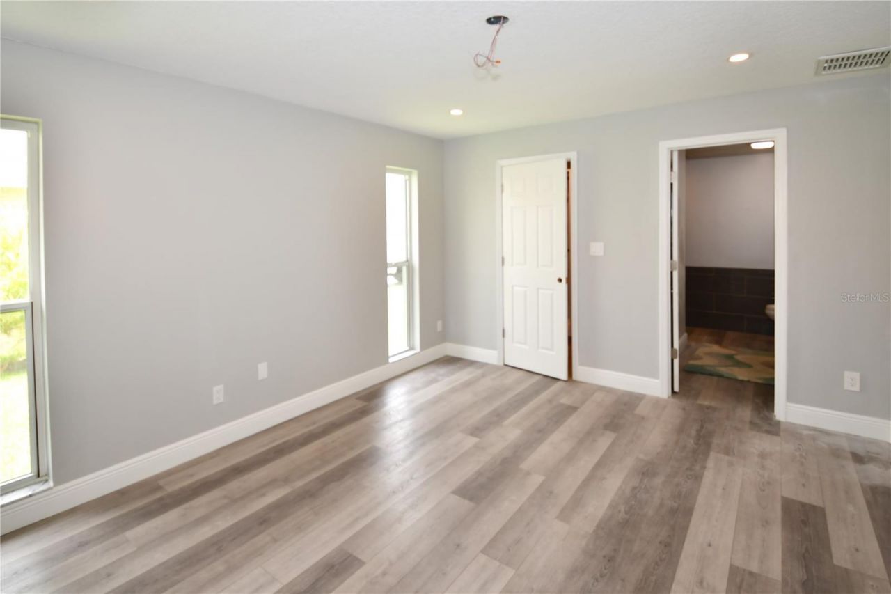 6690 Burning Tree Drive, Seminole, FL 33777 Photo