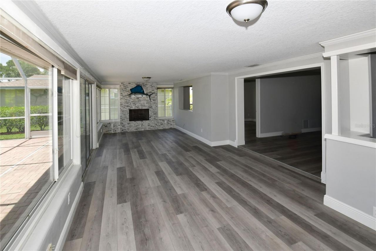 6690 Burning Tree Drive, Seminole, FL 33777 Photo